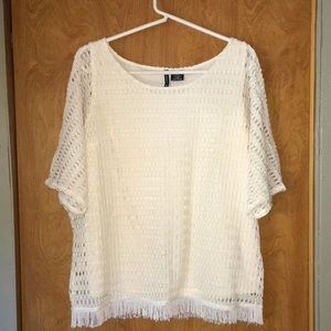 New Direction Ivory Crocheted Overlay Size L Women’s Blouse Pre-Owned